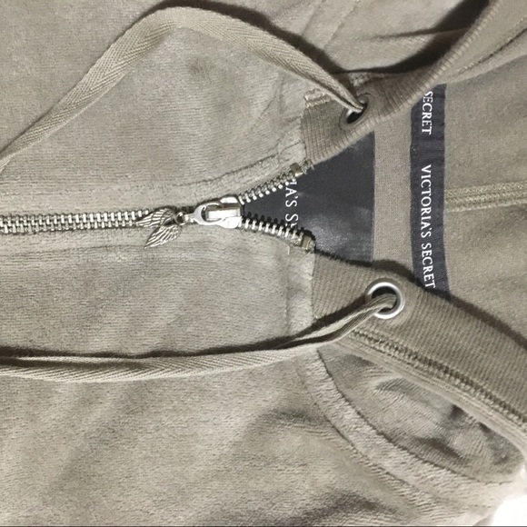🌸PriceDrop 6hrs🌸VS  Med Secret Gray /Grey Jacket - Picture 3 of 5
